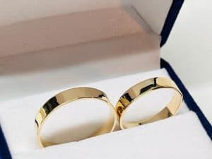 Alianzas cinta ancha 5 gramos el par ORO 18K (precio por unidad) Alianzas cinta ancha 5 gramos el par ORO 18K (precio por unidad)