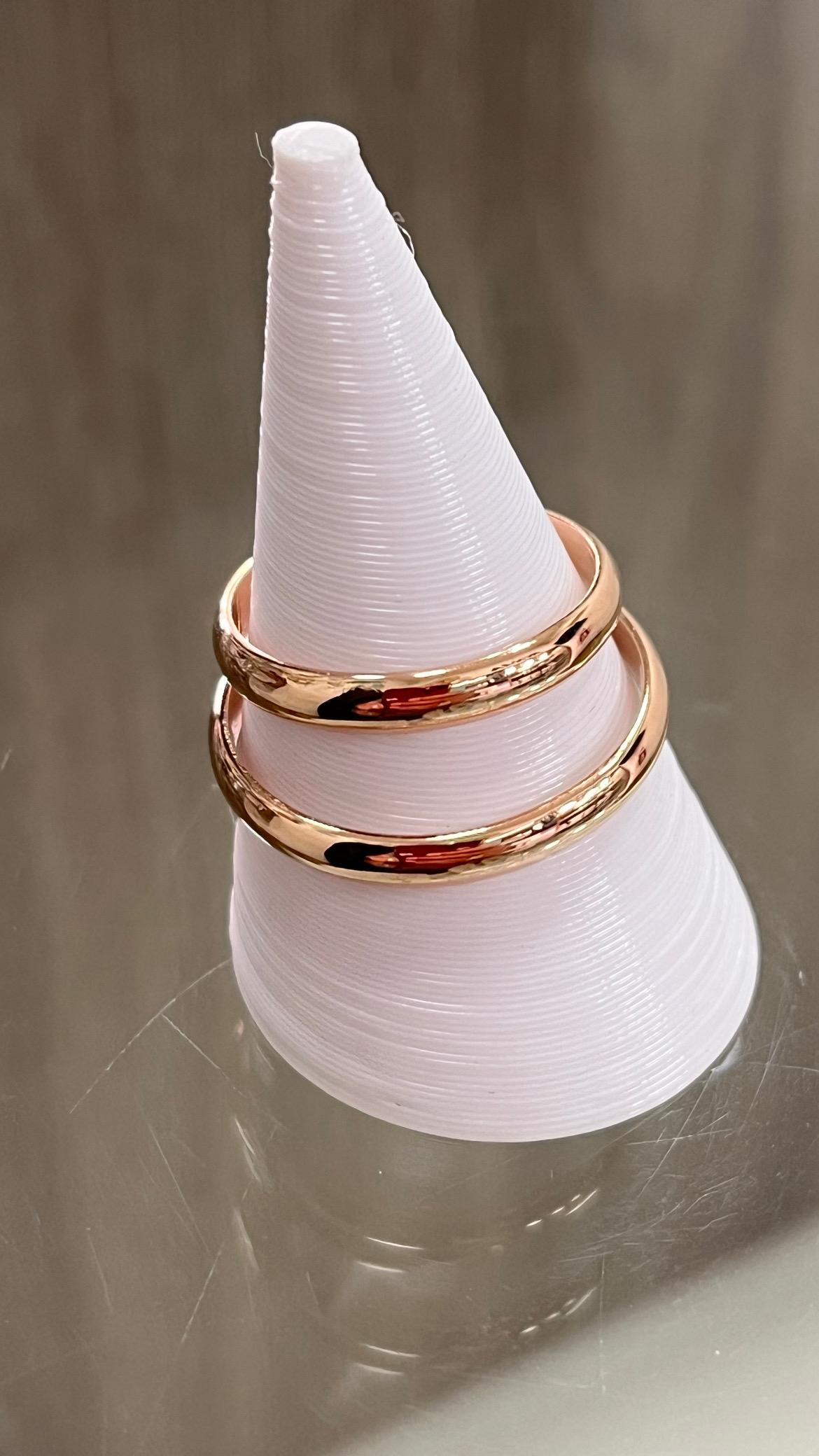 Alianzas media caña 4 gramos el par ORO 18K (precio por unidad) Alianzas media caña 4 gramos el par ORO 18K (precio por unidad)