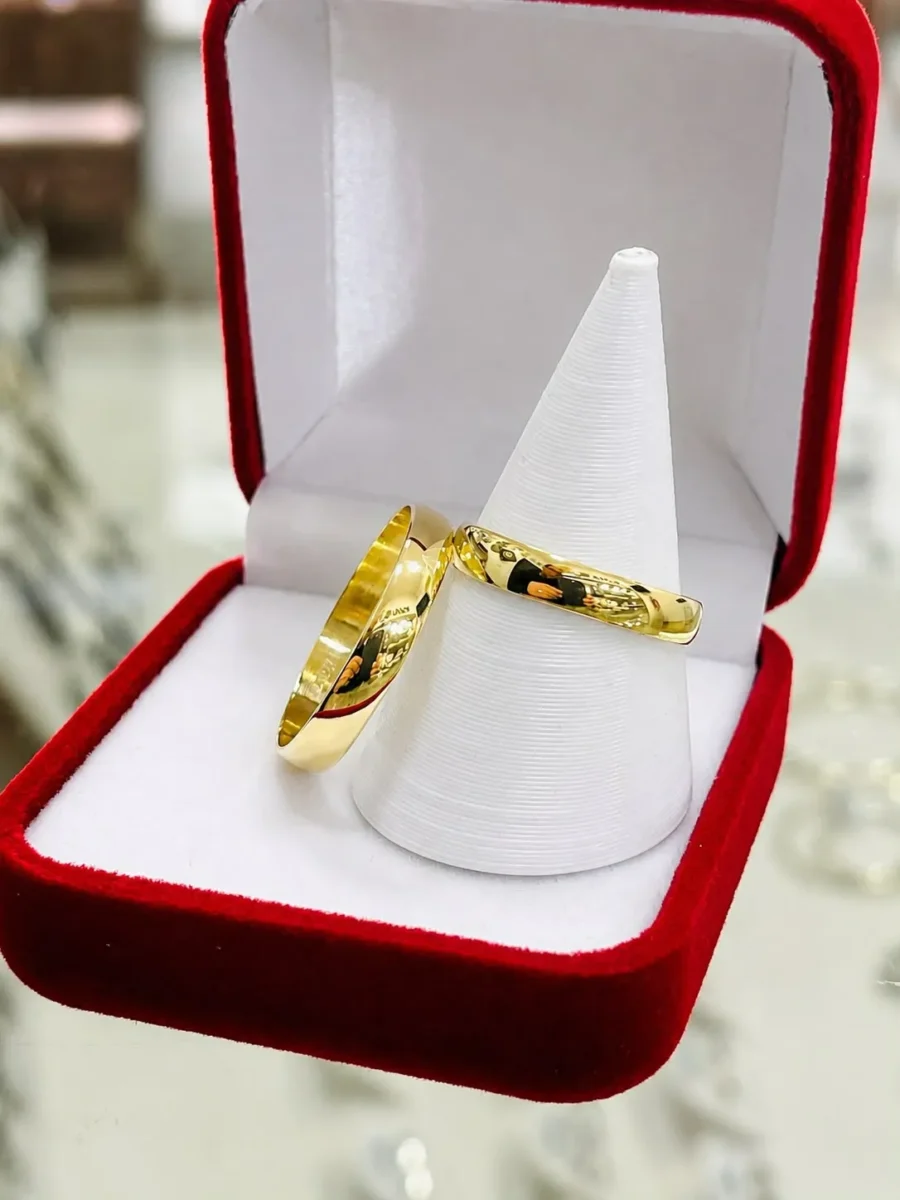Alianzas media caña ancha 5 gramos el par ORO 18K (precio por unidad) Alianzas media caña ancha 5 gramos el par ORO 18K (precio por unidad)